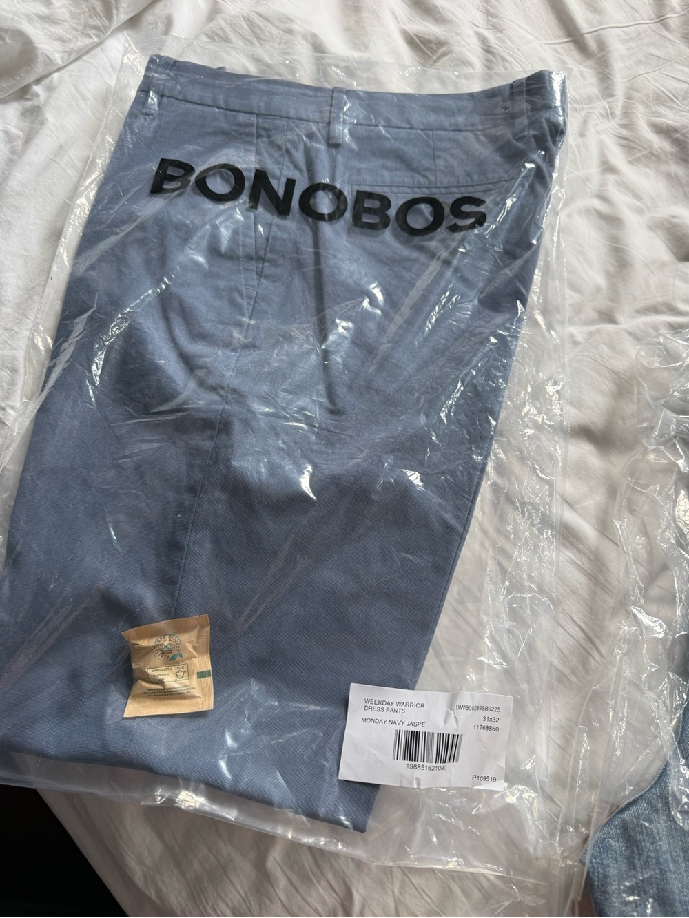 Bonobos Weekday Warrior Dress Pants in Monday Navy Jasper size 31x32